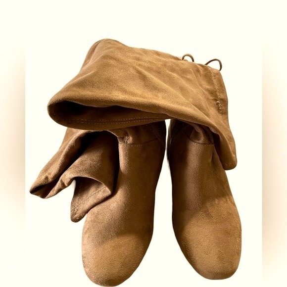 Wild Diva Women's Size 7 Brown Faux Suede Over the Knee Chunky Block Heel Boots - Picture 2 of 8